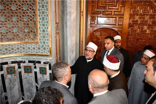 وزير الأوقاف يتفقد مسجد عمرو بن العاص بالقاهرة