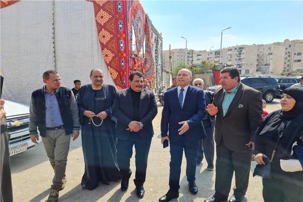 نائب محافظ القاهرة يتابع انشاء الخيمة الرمضانية بالسلام 