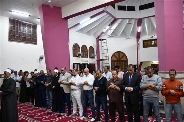  إفتتاح مسجد نادى أسوان الرياضى أمام المصلين