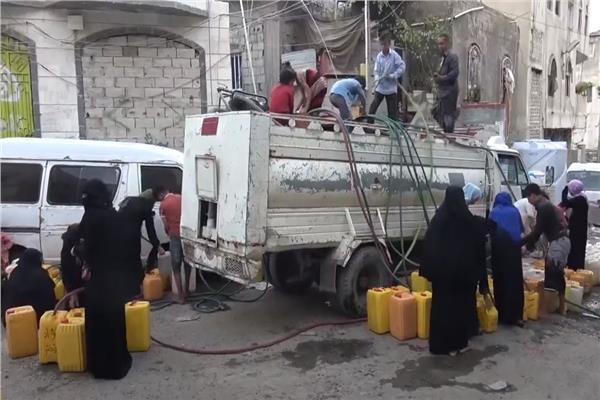 آلاف الأسر اليمنية تعاني من شح المياه