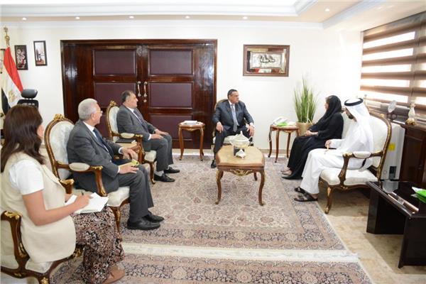 وزير التنمية المحلية يستقبل السفيرة مريم الكعبي
