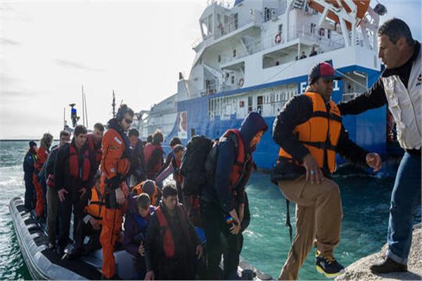 400 مهاجر ضلوا طريقهم في البحر