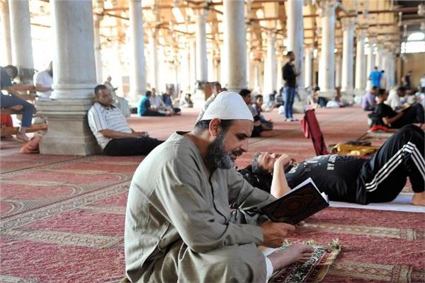 الاعتكاف في المساجد - أرشيفية