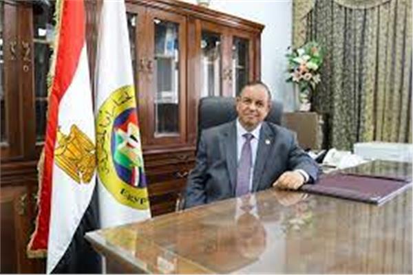 الشحات غتوري رئيس مصلحة الجمارك المصرية