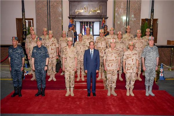 الرئيس السيسي يجتمع بالمجلس الأعلى للقوات المسلحة