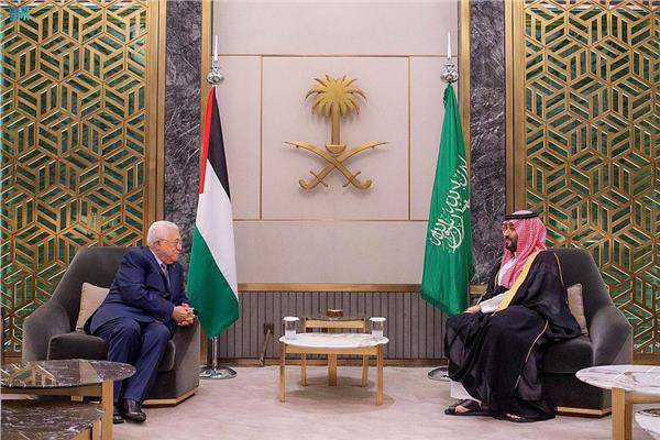 الأمير محمد بن سلمان والرئيس الفلسطيني محمود عباس