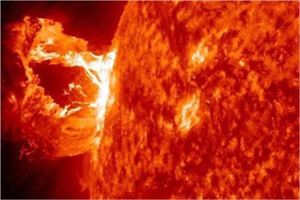 اكتشاف جديد عن الغلاف الجوي للشمس