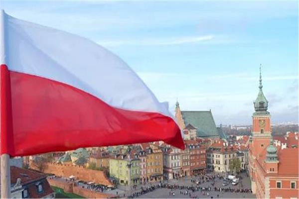 بولندا تطلب نظام دفاع جوي من بريطانيا لتعزيز قواتها