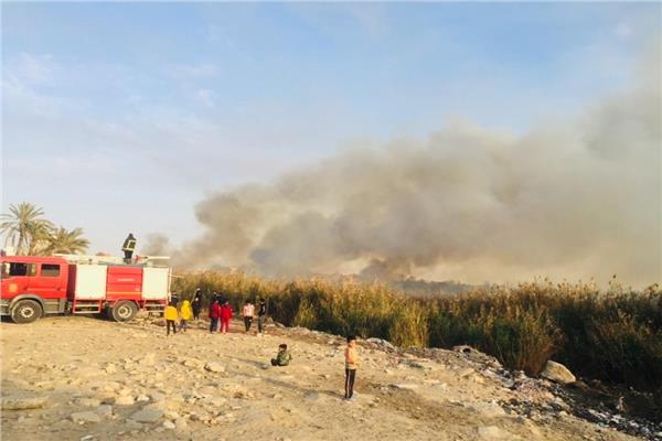 السيطرة على حريق هائل اندلع في أرض زراعية بمدينة قليوب