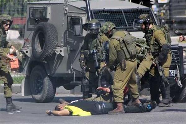 الاحتلال الإسرائيلي يعتقل مواطنا فلسطينيا 