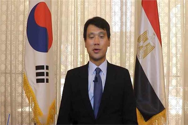 سفير كوريا الجنوبية لدى مصر هونج جين ووك