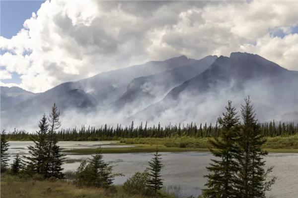 حرائق الغابات في كندا