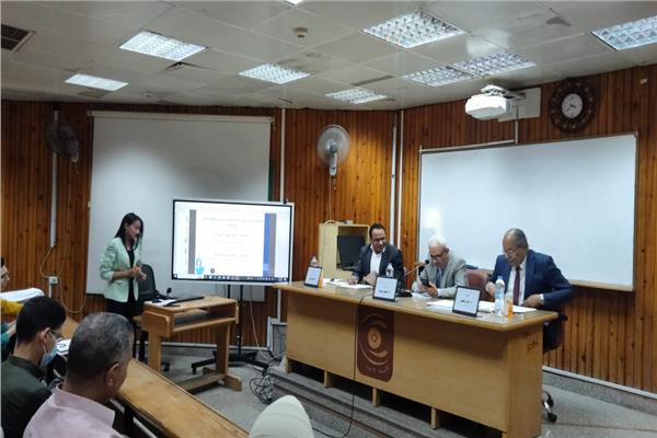 إعلام القاهرة تنظم جلسة بحثية حول الإعلام الرقمي وقضايا المجتمع 