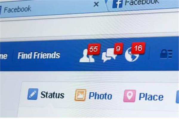 متحدث ميتا يكشف سبب خلل فيسبوك بإرسال طلبات صداقة تلقائية