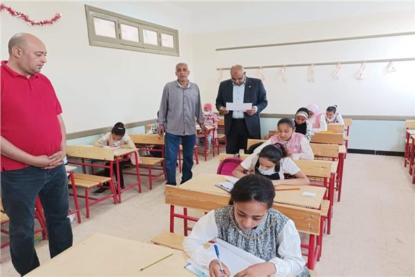 67561 طالب وطالبة يؤدون امتحانات الصف السادس الابتدائى في قنا
