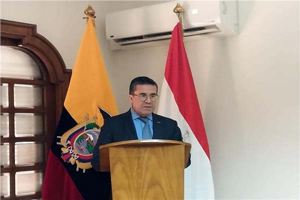 دينيس توسكانو اموريس سفير الإكوادور الجديد بمصر 