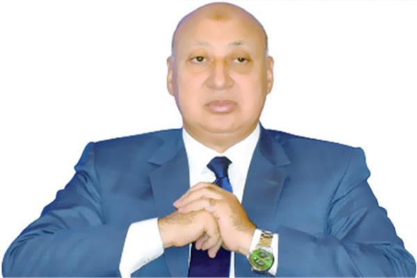 مختار توفيق رئيس مصلحة الضرائب المصرية 