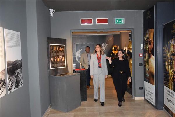 وزيرة الثقافة تتفقد مقر الأكاديمية المصرية للفنون بروما