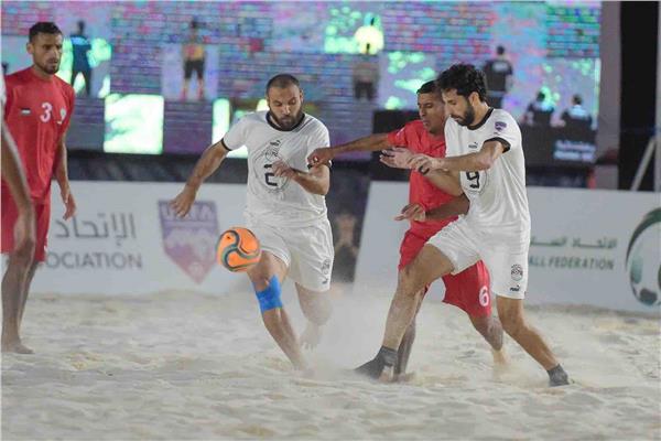 صورة من مباراة منتخب مصر وفلسطين للكرة الشاطئية