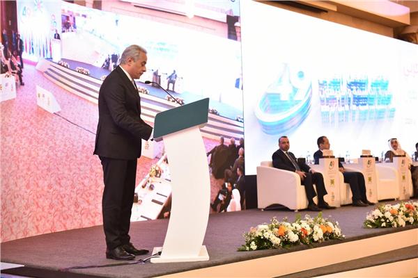 وزير القوى العاملة يُلقي كلمة أمام مؤتمر العمل العربي