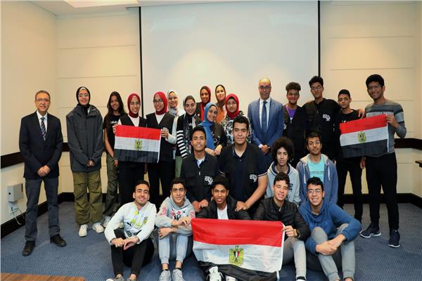  الطلاب الفائزين بجوائز معرض «أيسف» الدولي للعلوم والهندسة