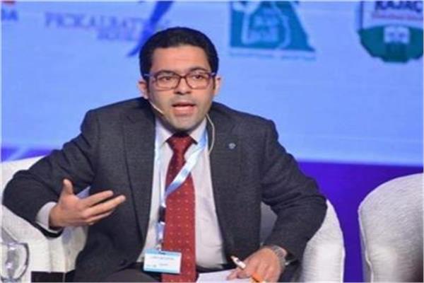  دكتور عاصم أبو حطب أستاذ مساعد في قسم الاقتصاد بالجامعة السويدية للعلوم الزراعية