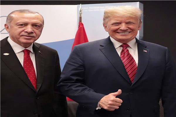 الرئيس الأمريكي السابق دونالد ترامب ونظيره التركي رجب طيب أردوغان