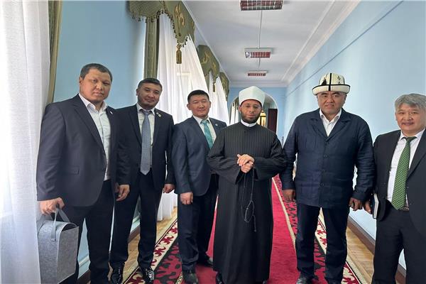 مساعد رئيس جمهورية قرغيزيا يستقبل الدكتور أسامة الأزهري