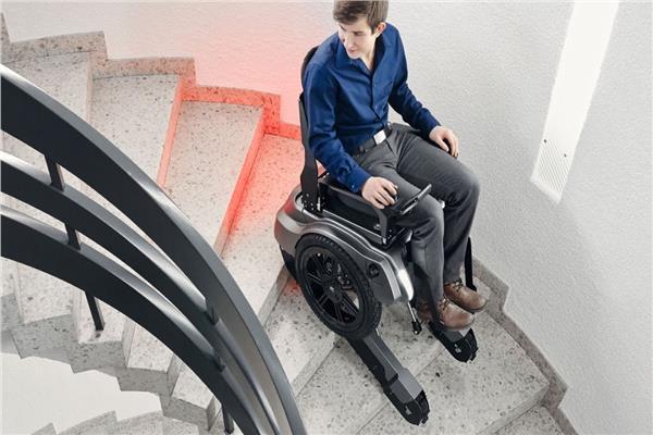 طريقة الحصول علي كرسي متحرك كهربائي لذوي الاحتياجات