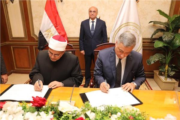 وزير العدل يشهد توقيع بروتوكول تعاون مع جامعة الأزهر