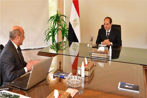 الرئيس السيسي يستقبل وزير الغدل المستشار عمر مروان - أرشيفية