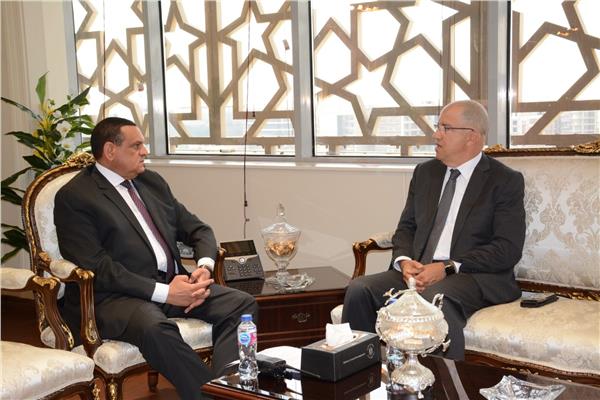 وزير التنمية المحلية  مع رئيس اتحاد الصناعات المصرية