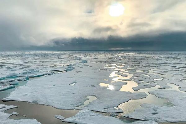 الجليد يظهر أخف من المعتاد في القطب الشمالى 