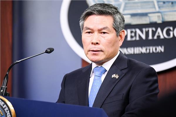 وزير الدفاع الكوري الجنوبي