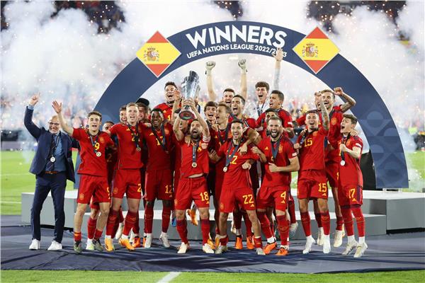 إسبانيا تتوج بلقب دوري الأمم