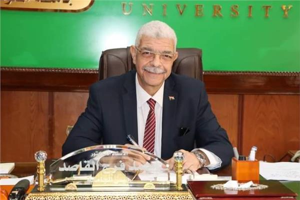 الدكتور أحمد القاصد رئيس جامعة المنوفية