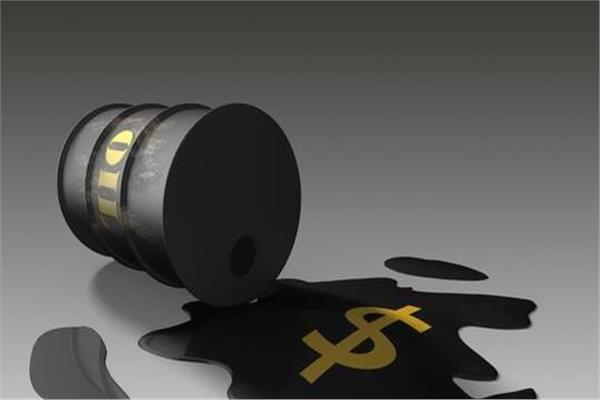 أسعار النفط تتجه لانخفاض أسبوعي
