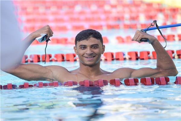 طارق حسن السيد لاعب منتخب مصر للسباحة بالزعانف