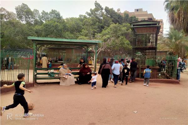  «الشراقوة» يحتفلون بعيد الأضحى في حديقة الحيوان بالزقازيق