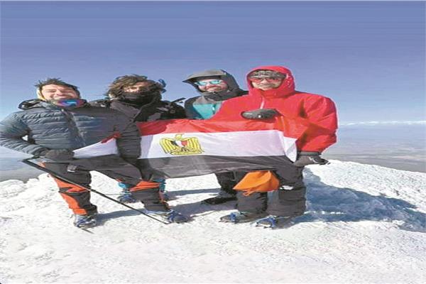 5 مصريين يتسلقون «أرارات»
