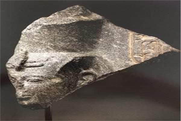 رأس تمثال رمسيس الثاني المستردة 