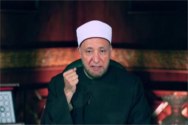 الشيخ عويضة عثمان، أمين الفتوى بدار الإفتاء المصرية