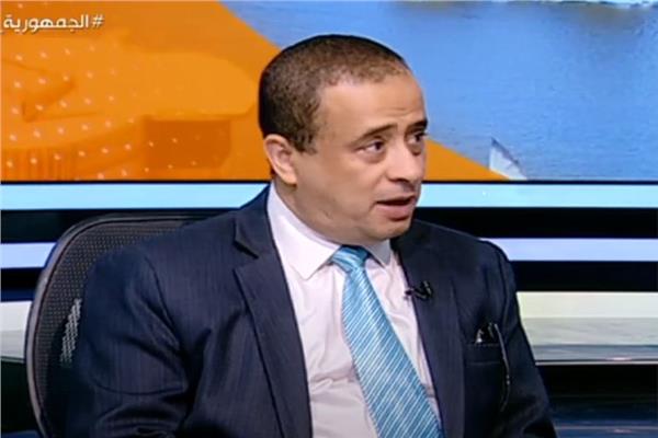 الدكتور أشرف جلال رئيس قسم الإذاعة والتليفزيون بكلية الإعلام في جامعة القاهرة