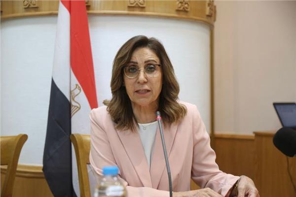 نيفين الكيلانى وزيرة الثقافة 