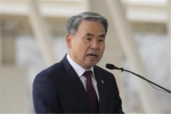 وزير الدفاع الكوري الجنوبي لي جونج سوب
