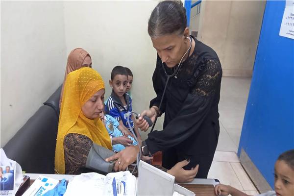  توقيع الكشف الطبي وفحص  58 ألف مواطن خلال 20 يوم بسوهاج