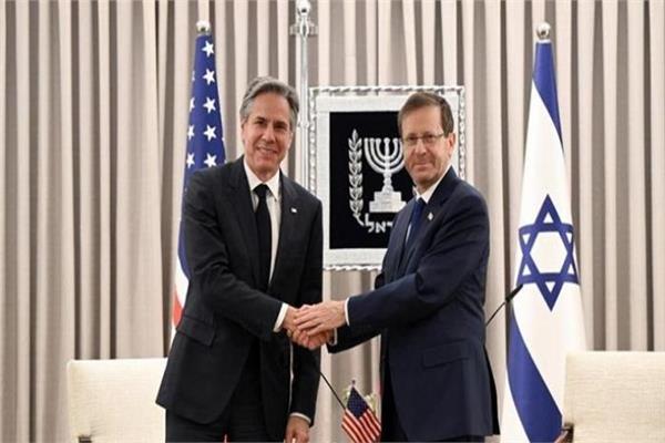 وزير الخارجية الأمريكي انتوني بلينكن والرئيس الإسرائيلي إسحاق هرتسوج