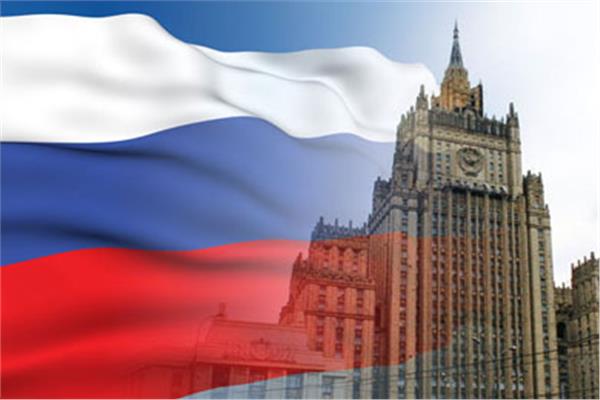 الخارجية الروسية تنتقد صمت المنظمات الدولية عن جريمة قصف المراسلين الصحفيين بزابوريجيا