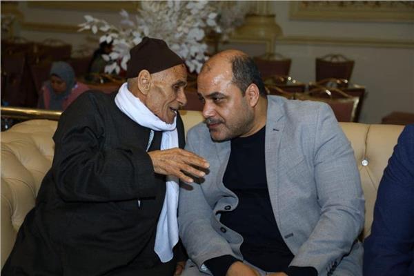 الإعلامي محمد الباز و والده 