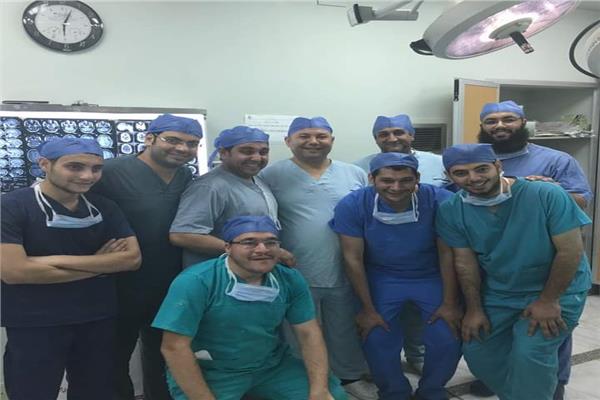  الفريق الطبي بمستشفى جامعة الازهر بدمياط الجديدة 